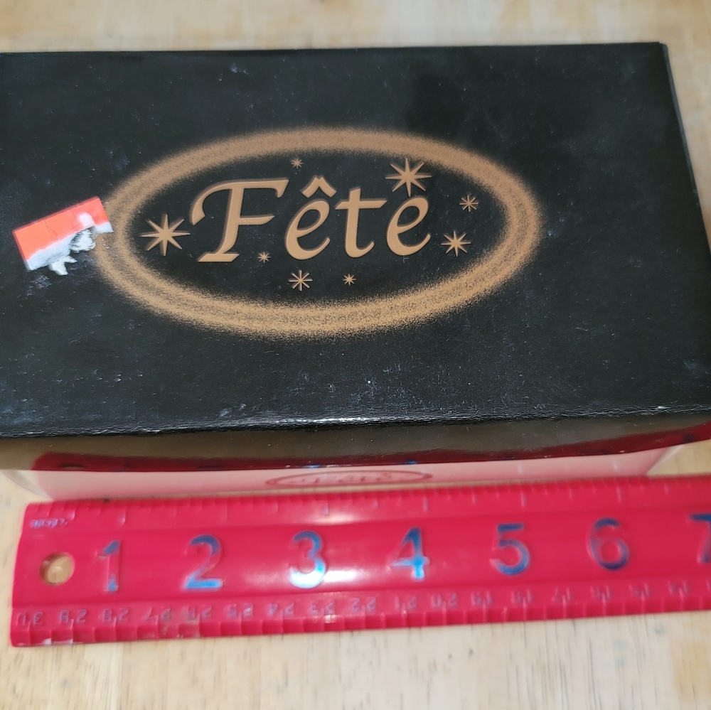 New With No Tags Ruby Red Slipper - image 4